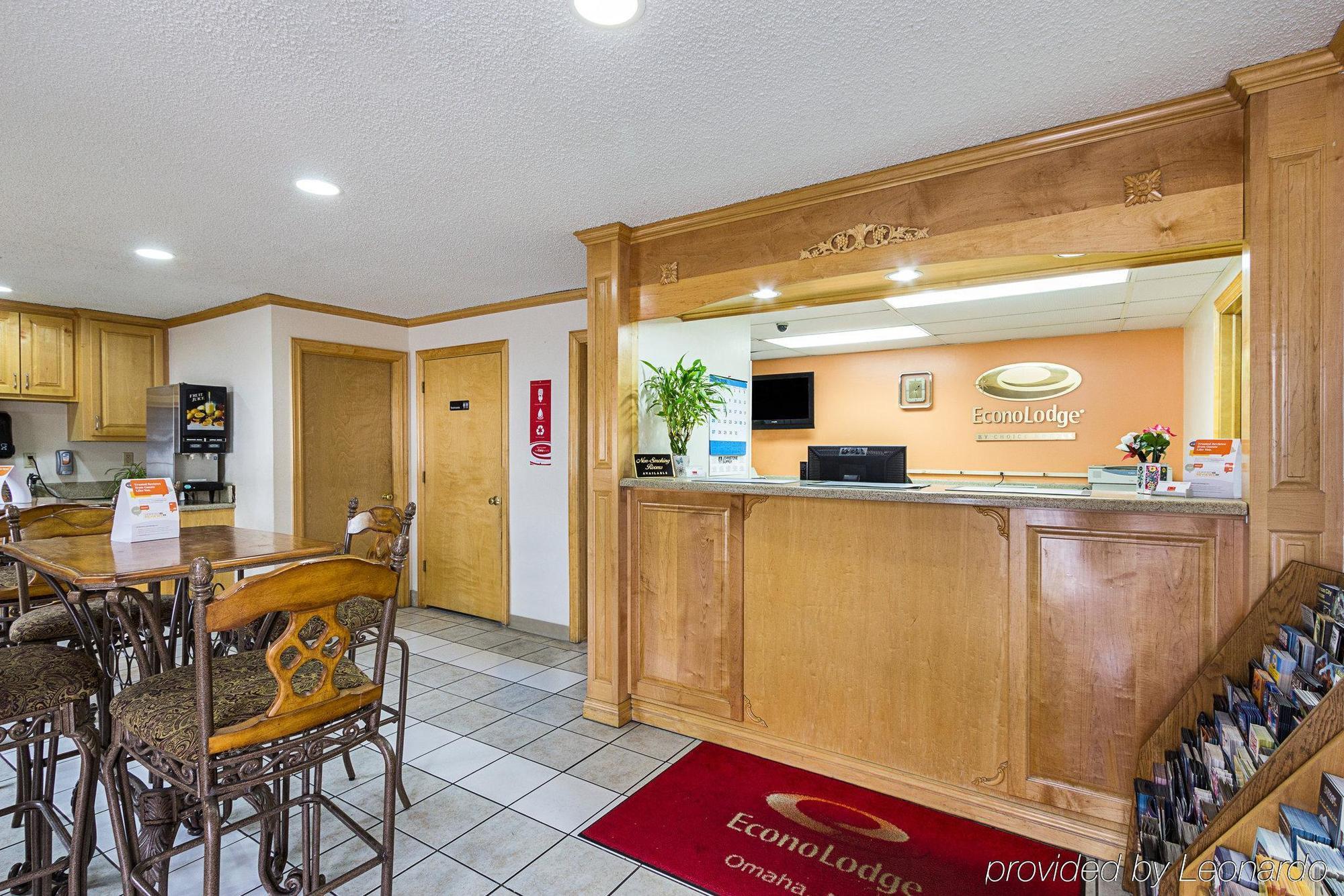 אומהה Rodeway Inn West Dodge מראה חיצוני תמונה